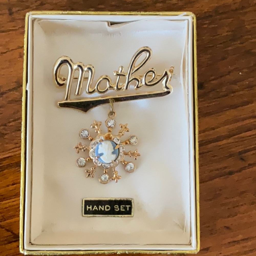 Hand Set Mother Brooch
